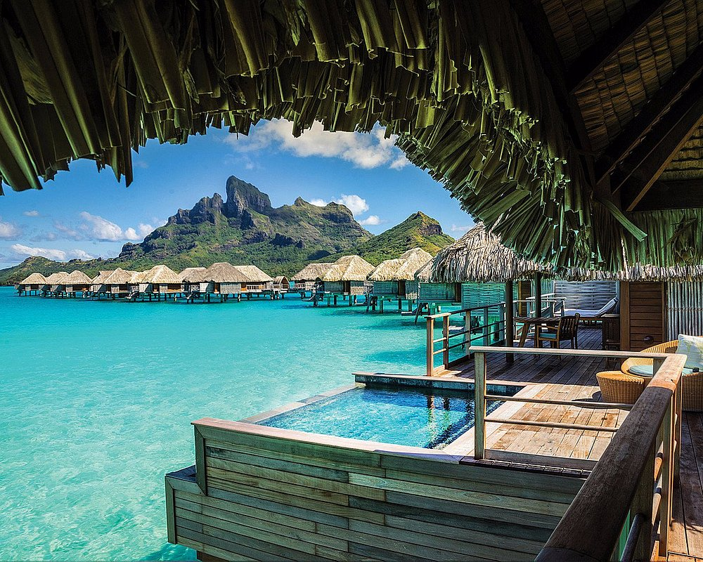 Best Beach Destinations for Luxury Travelers